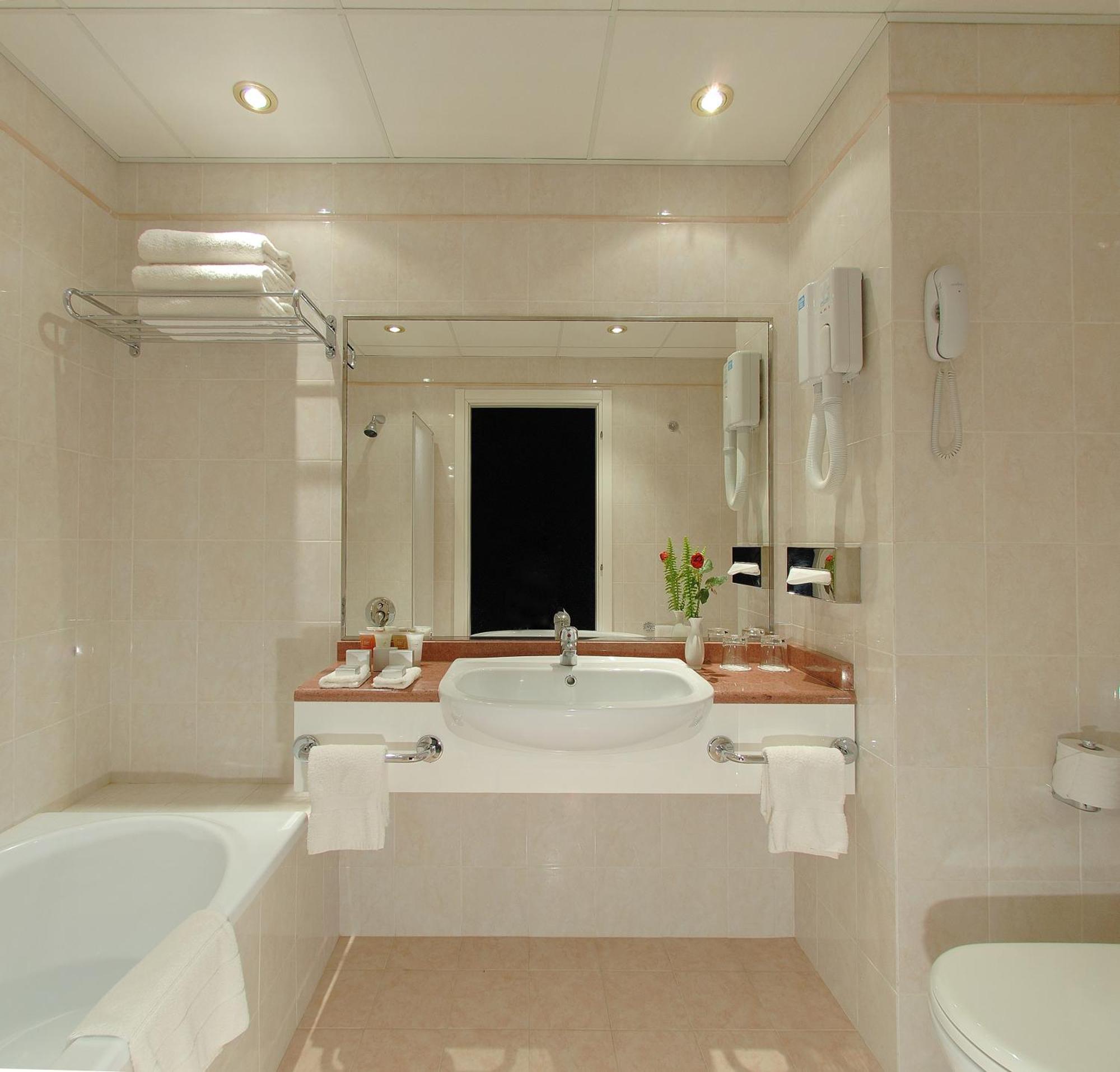 L'Amitie Hotel NʼDjamena מראה חיצוני תמונה